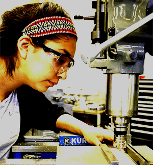 femalestudentatmill